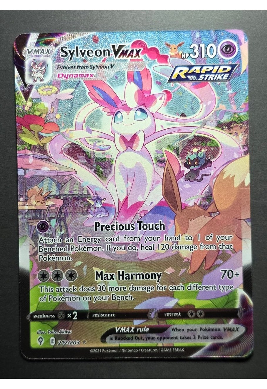 Sylveon VMAX 212/203 Secret Rare Evolving Skies NM